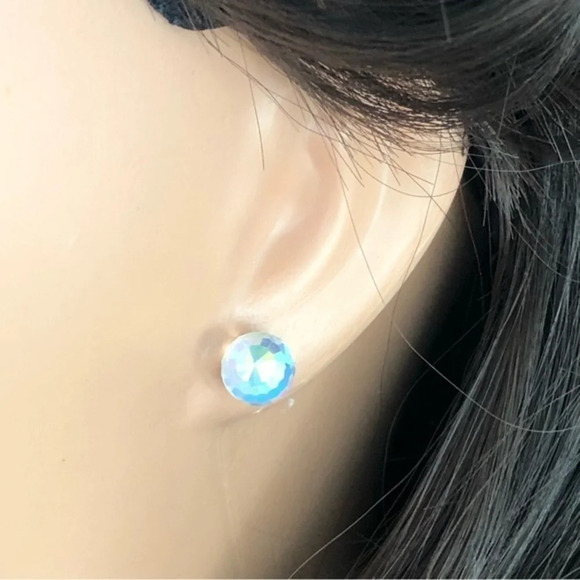 Kaleidoscope Iridescent Disco Ball Shimmer 8mm Stud Earrings NWT - Picture 3 of 4